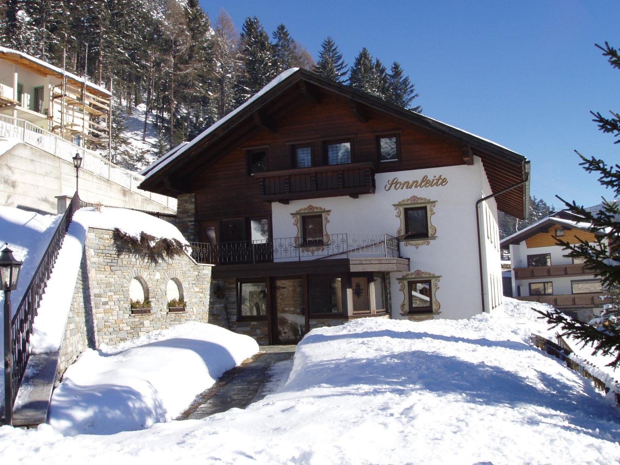 Haus Sonnleite Apartment Trins Bagian luar foto